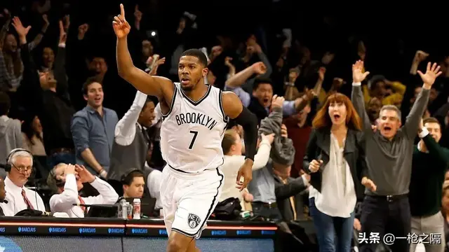 2012赛季篮网阵容搭配图片(篮网队史最佳阵容12人)插图7