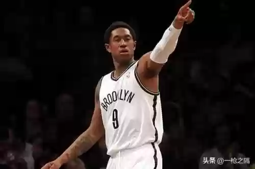 2012赛季篮网阵容搭配图片(篮网队史最佳阵容12人)插图1