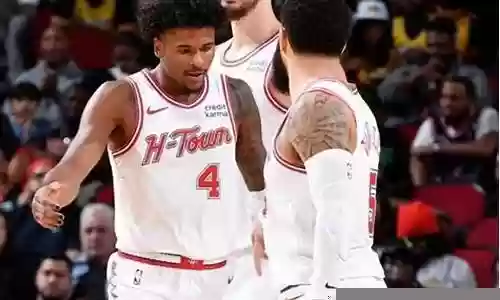 火箭9人精简阵容搭配
