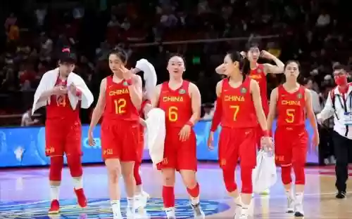 蓝红色阵容