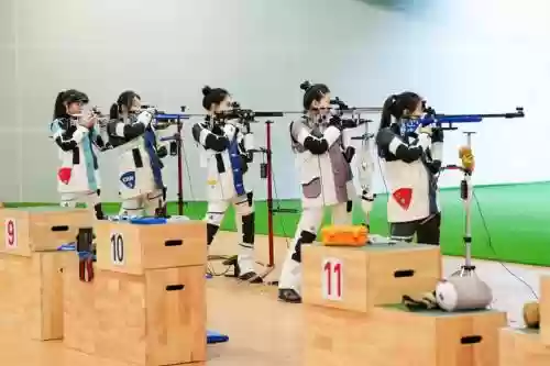 打靶比赛阵容
