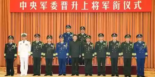 阅兵领导阵容插图