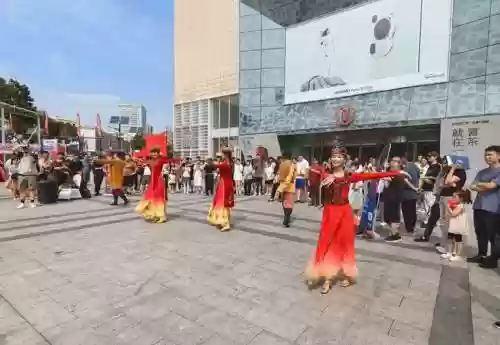 街头表演阵容搭配图，街头表演节目
